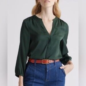 Quince Washable Stretch Silk Pleat Back Pullover Blouse Forest Green Size XS